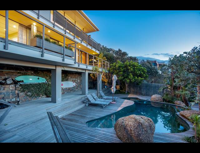 4 BEDROOM HOUSE FOR SALE IN LLANDUDNO